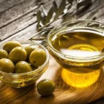روغن زیتون چاشنی انواع سالاد